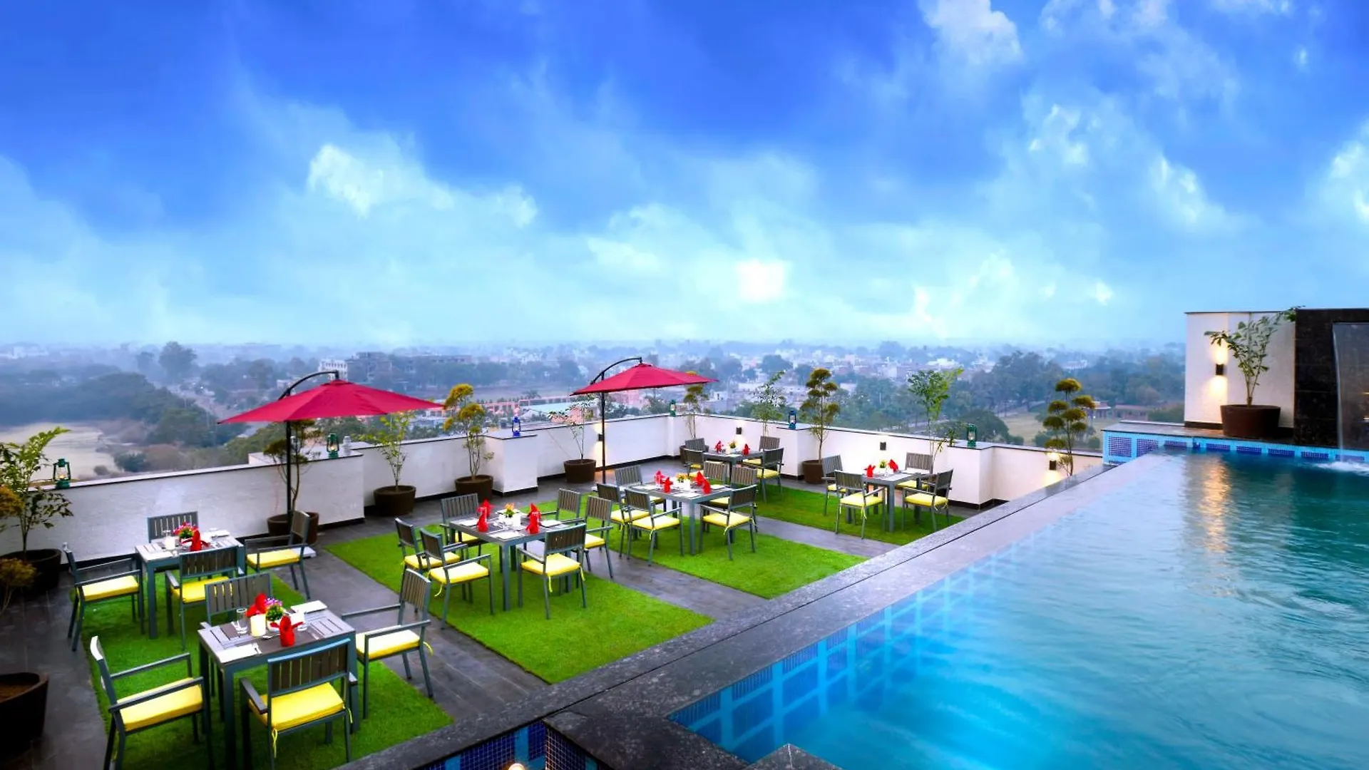 Golden Tulip Agra Hotel